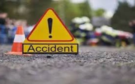 बलरामपुर में भीषण सड़क हादसा: पिकअप-बाइक की टक्कर में तीन की दर्दनाक मौत