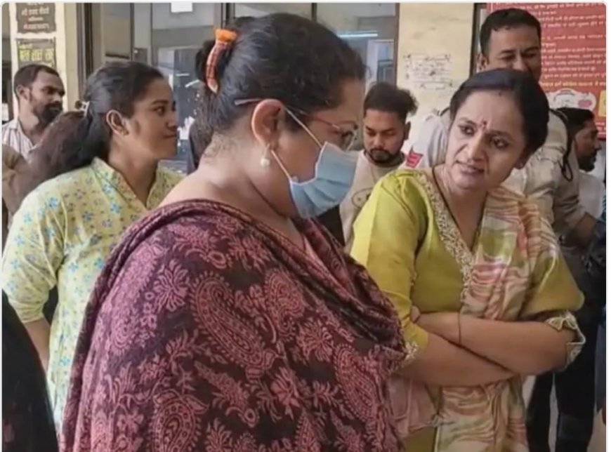 निलंबित IAS रानू साहू की जमानत याचिका खारिज: 2 अप्रैल तक जेल में रहेंगी