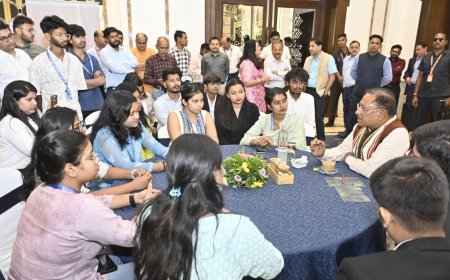 मुख्यमंत्री विष्णु देव साय ने युवाओं से किया आत्मीय संवाद