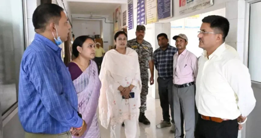 स्वास्थ्य केंद्रों में गड़बड़ियों पर कलेक्टर सख्त, तीन मेडिकल इंजीनियर्स पर एसोसिएशन का एक्शन