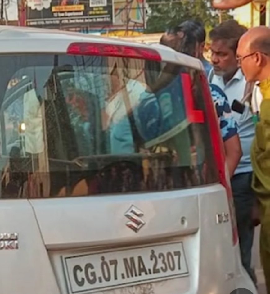 भिलाई में भीषण हादसा: घूमने निकले प्रेमी जोड़े की कार पोल से टकराई, मौके पर दर्दनाक मौत