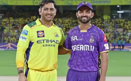 IPL 2025: टॉस जीतते ही कोलकाता ने चौंकाया, वेंकटेश अय्यर बाहर, मनीष पांडे को मिला मौका