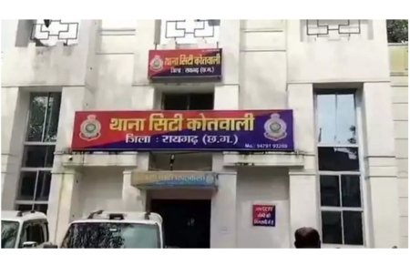 पूर्व प्रेमी ने पति को मारा चाकू पति घायल मामला दर्ज  पुलिस जुटी जांच में..