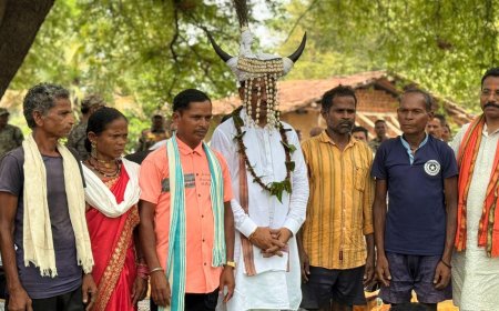 विष्णु देव साय पहुंचे दंतेवाड़ा जिले के ग्राम मुलेर : छत्तीसगढ़ के अंतिम छोर पर पहुंचा सुशासन तिहार