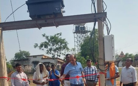 घने वनों में उजाले की खुशी 17 वनग्रामों में पहुंची बिजली मुख्यमंत्री मजराटोला विद्युतीकरण योजना बनी ग्रामीणों के जीवन में नई उम्मीद की किरण
