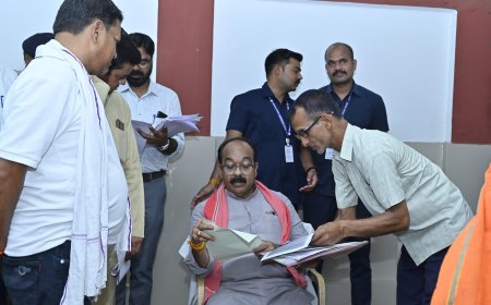 उप मुख्यमंत्री अरुण साव ने जनदर्शन में सुनी लोगों की समस्याएं, समाधान के लिए अधिकारियों को दिए निर्देश