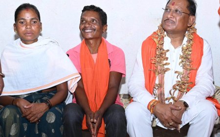 पहाड़ी कोरवा जनजाति के बीच पहुंचे मुख्यमंत्री विष्णु देव साय, जनमन आवास में आत्मीय स्वागत