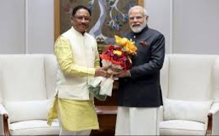 बस्तर की नई पहचान: साय ने PM मोदी को बताया बदलाव का चेहरा, बोले- अब गोलियां नहीं, गोल हैं हाथों में