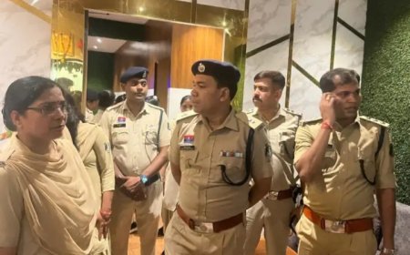 "रायपुर के स्पा सेंटरों में पुलिस की बड़ी कार्रवाई: 80 से ज्यादा ठिकानों पर छापा, कई जगह मिले आपत्तिजनक सामान