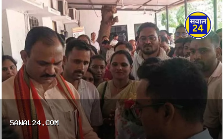 छत्तीसगढ़ में 750 स्वास्थ्य मितानों की नौकरी संकट में, तीन महीने से नहीं मिली तनख्वाह — स्वास्थ्य मंत्री से की गुहार