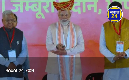 इंदौर मेट्रो में महिलाओं का पहला सफर, 6 किलोमीटर का रास्ता सिर्फ 11 मिनट में पूरा