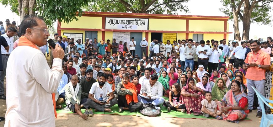 छिंदिया गांव में पहुंचा सुशासन का कारवां, मुख्यमंत्री का अचानक दौरा बना चर्चा का विषय
