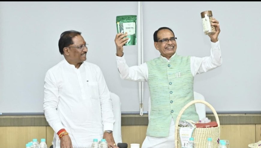 शिवराज जी को खूब भाए "जशप्योर" के उत्पाद