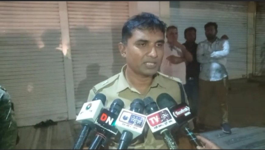 धमतरी में दिनदहाड़े सनसनीखेज हमला: ज्वेलर्स की दुकान में घुसकर पिता-बेटी को गोली मारी, आरोपी फरार