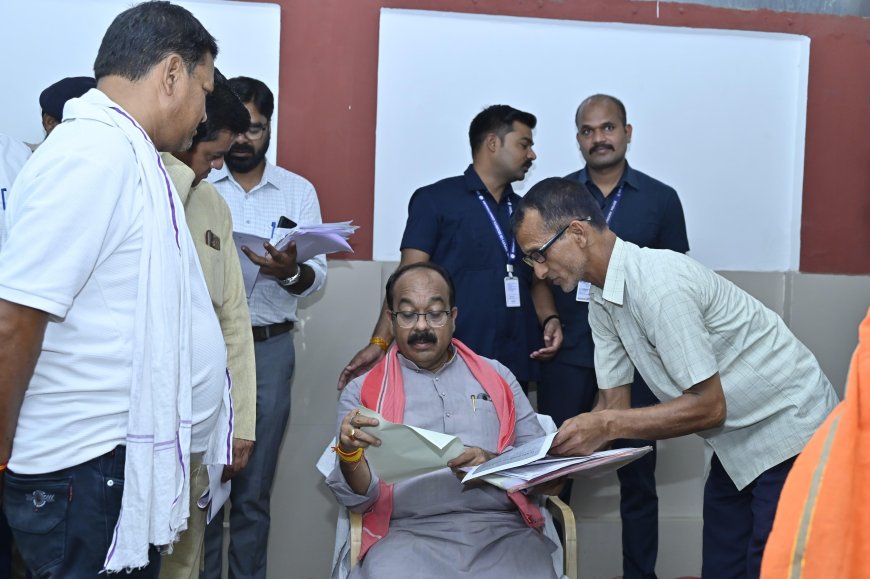 उप मुख्यमंत्री अरुण साव ने जनदर्शन में सुनी लोगों की समस्याएं, समाधान के लिए अधिकारियों को दिए निर्देश