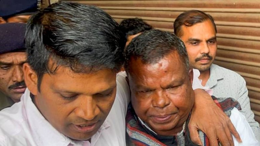 छत्तीसगढ़ शराब घोटाला: पूर्व मंत्री कवासी लखमा गिरफ्तार, कई अधिकारियों पर भी गिरफ़्तारी और छापेमारी की कार्रवाई