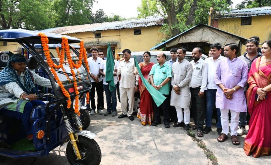 शहर की स्वच्छता में स्वच्छता दीदियों की सबसे ज्यादा महत्वपूर्ण भूमिका उद्योग मंत्री लखन लाल देवांगन