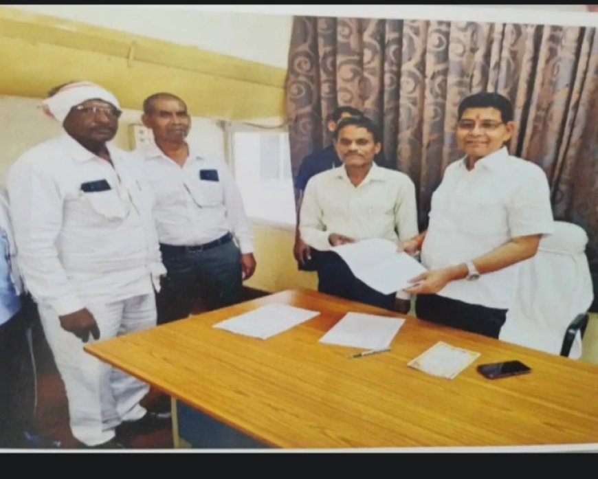 "छत्तीसगढ़ के सोनचंद की अनोखी मांग: बोले - 12 दिन के लिए बना दो शिक्षा मंत्री, स्कूलों की तस्वीर बदल दूंगा!"