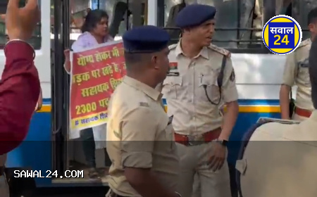 सरकार की वादाखिलाफी और न्यायालय के आदेशों की अनदेखी से नाराज़ D.Ed अभ्यर्थियों का प्रदर्शन तेज़, BJP कार्यशाला के दौरान गूंजे नारे