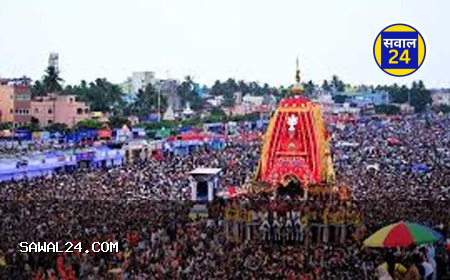 जगन्नाथ रथयात्रा में मची भगदड़ में 3 की मौत, 50 घायल: अफसरों पर गिरी गाज, मुख्यमंत्री ने जताया दुख