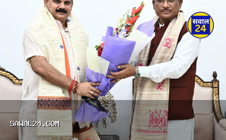 मुख्यमंत्री विष्णु देव साय से केंद्रीय कोयला एवं खान राज्य मंत्री सतीश चन्द्र दुबे ने की सौजन्य मुलाकात