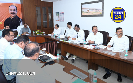 उप मुख्यमंत्री अरुण साव ने पीडब्ल्यूडी कार्यों की समीक्षा बैठक ली, बरसात में सड़कों और पुल-पुलियों की स्थिति पर विशेष फोकस