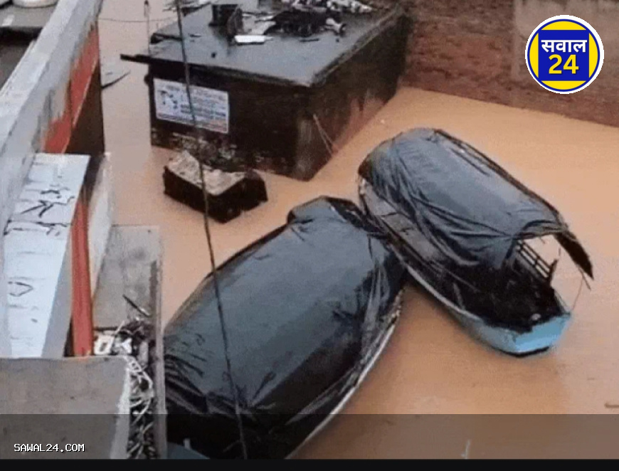 चित्रकूट में बाढ़ का कहर: मंडाकिनी का जलस्तर बढ़ने से घाट डूबे, सड़कों पर चल रही नावें