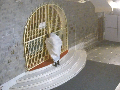 रायगढ़ के श्याम मंदिर में चोरी, भगवान का मुकुट और नकदी लेकर फरार चोर गिरफ्तार