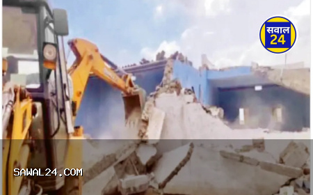 अवैध चर्च को जमीन दोज किया गया बिलासपुर में कार्रवाई,ग्राम पंचायत ने प्रस्ताव पारित कर चर्च तोड़ने की थी मांग