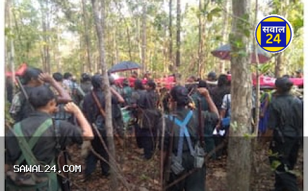 नक्सलवाद खत्म होगा"2026"को यह बड़ा छलावा 15 अगस्त को छात्र ने फहराया झंडा नक्सलियों ने उतारा मौत के घाट..