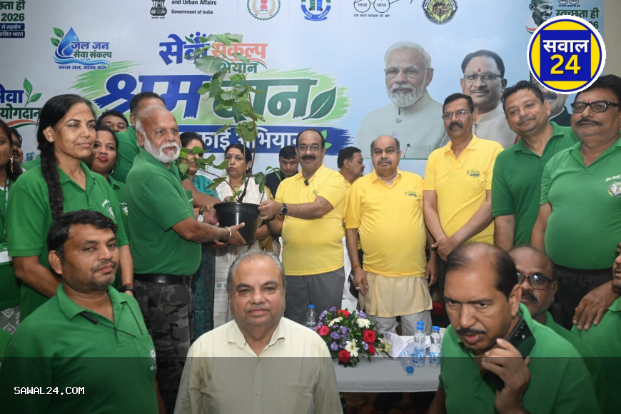 महाराजबंध तालाब में श्रमदान, स्वच्छता की शपथ: अरुण साव ने कहा- सफाई को आदत बनाएं, तभी शहर होंगे स्वच्छ